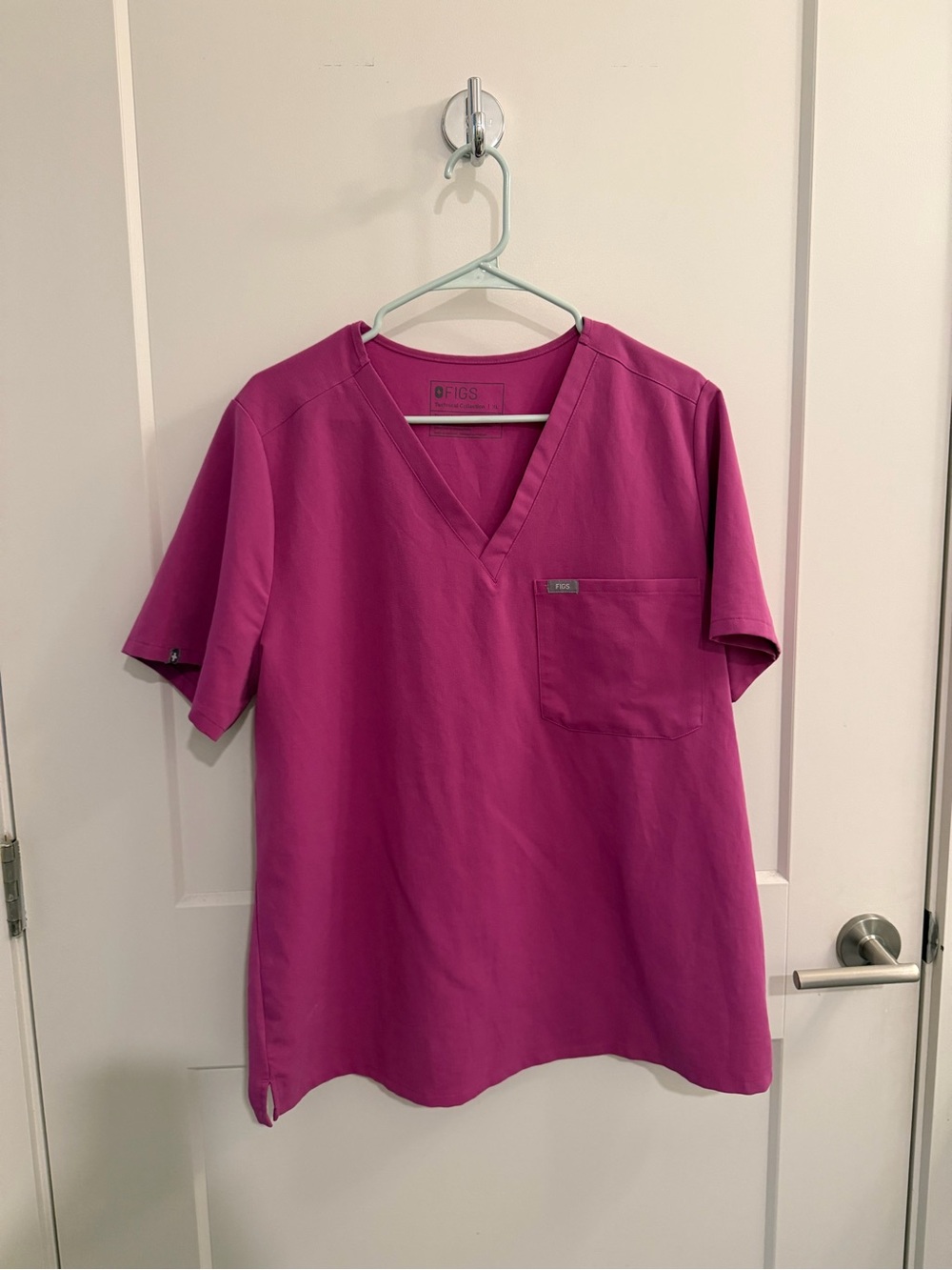 Figs Bright Fuchsia Set